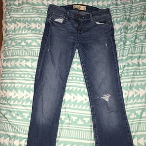Hollister Normal Wash Ripped Bootcut jeans